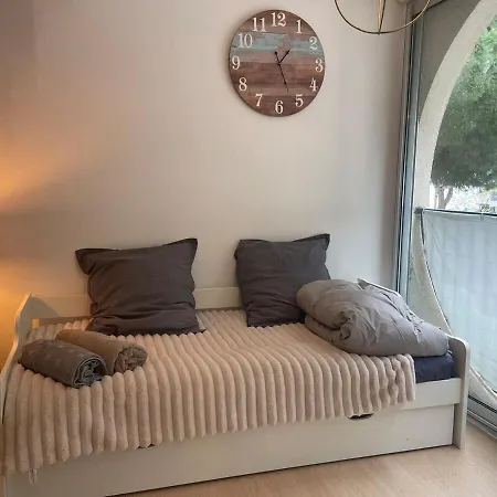 60 M2 - 6 People, 3-min Walk To Azur Διαμέρισμα *