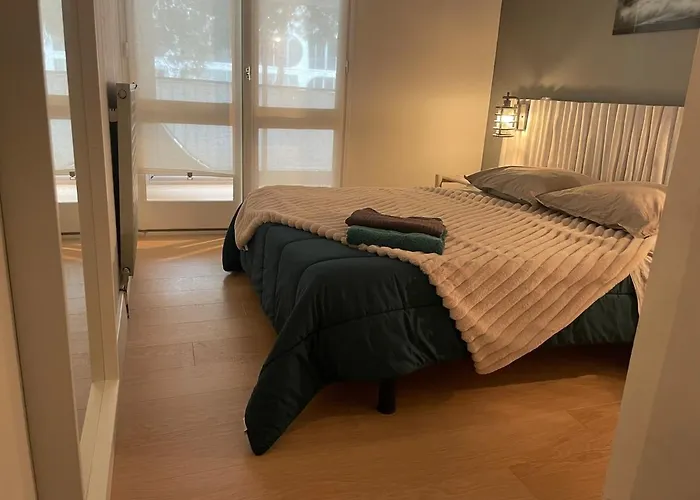 60 M2 - 6 People, 3-min Walk To Azur Διαμέρισμα